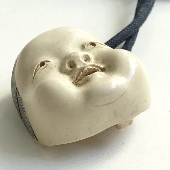 MMA Metropolitan Museum of Art Japanese Face Mask Netsuke Style Pendant on Cord - Picture 3 of 7